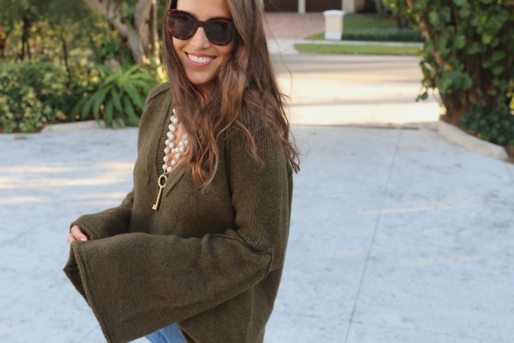 Army Green Sweater + key necklace