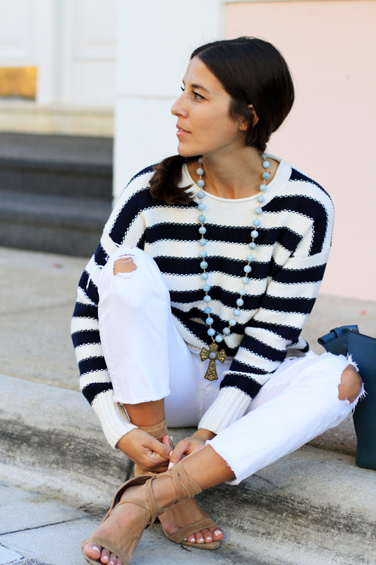 Striped Sweater & Ripped White Jeans - VeryAllegra